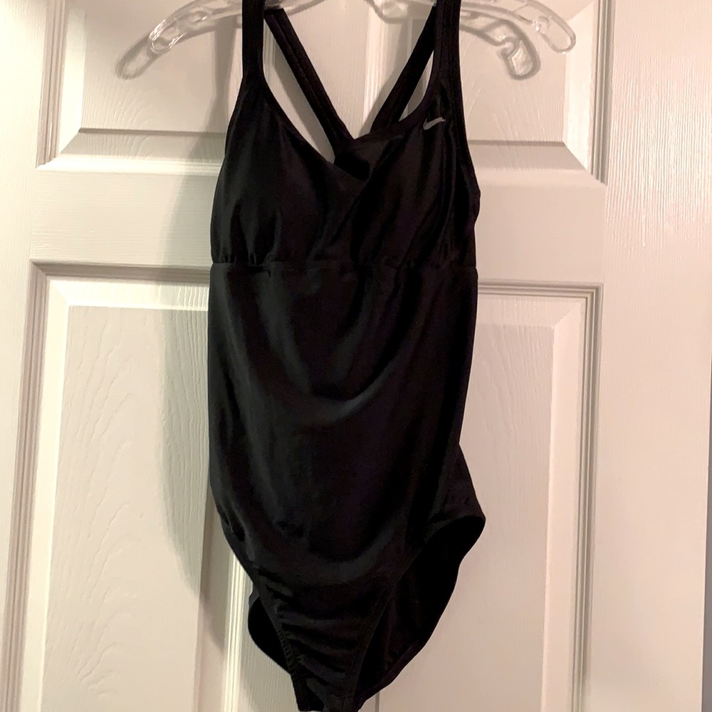 Nike Swimsuit Size Large